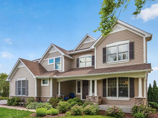 9020 Warren Court, Victoria, MN 55386