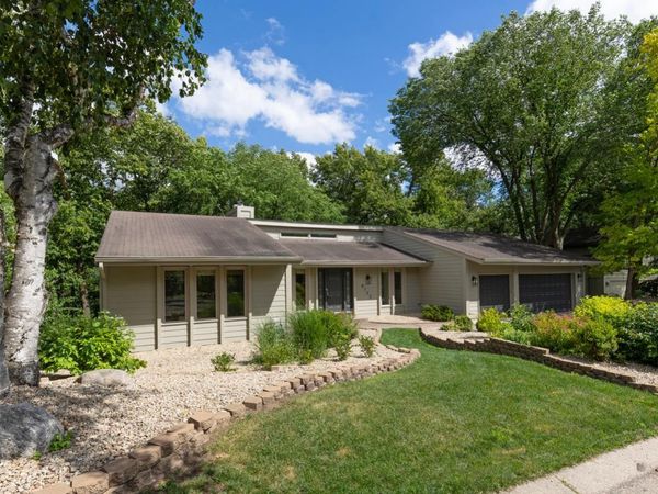 8753 Walton Oaks Drive, Bloomington, MN 55438