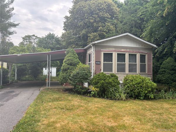 101 West Lane , Unit 42B Witt L, Riverhead, NY 11901