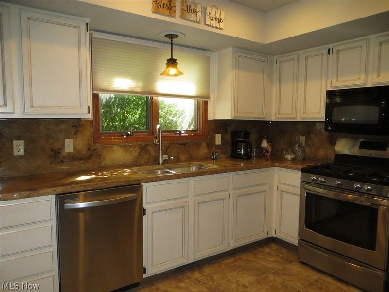 18606 Buccaneer Creek Drive, Unit 16, Strongsville, OH 44136 Photo 13