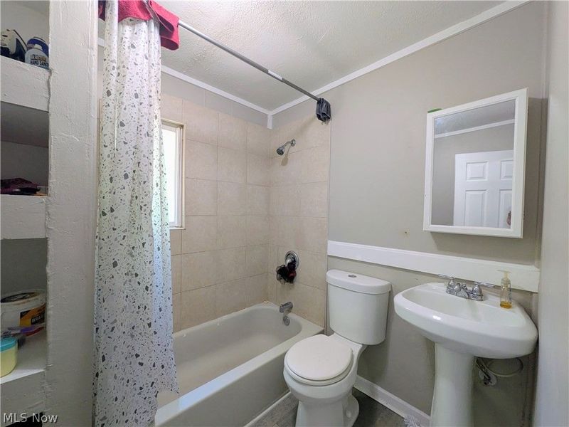 12905 Griffing Avenue, Cleveland, OH 44120 Photo 27