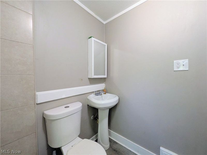 12905 Griffing Avenue, Cleveland, OH 44120 Photo 29