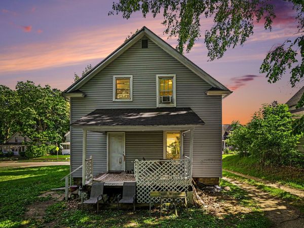 54 Frisbie Avenue, Battle Creek, MI 49037