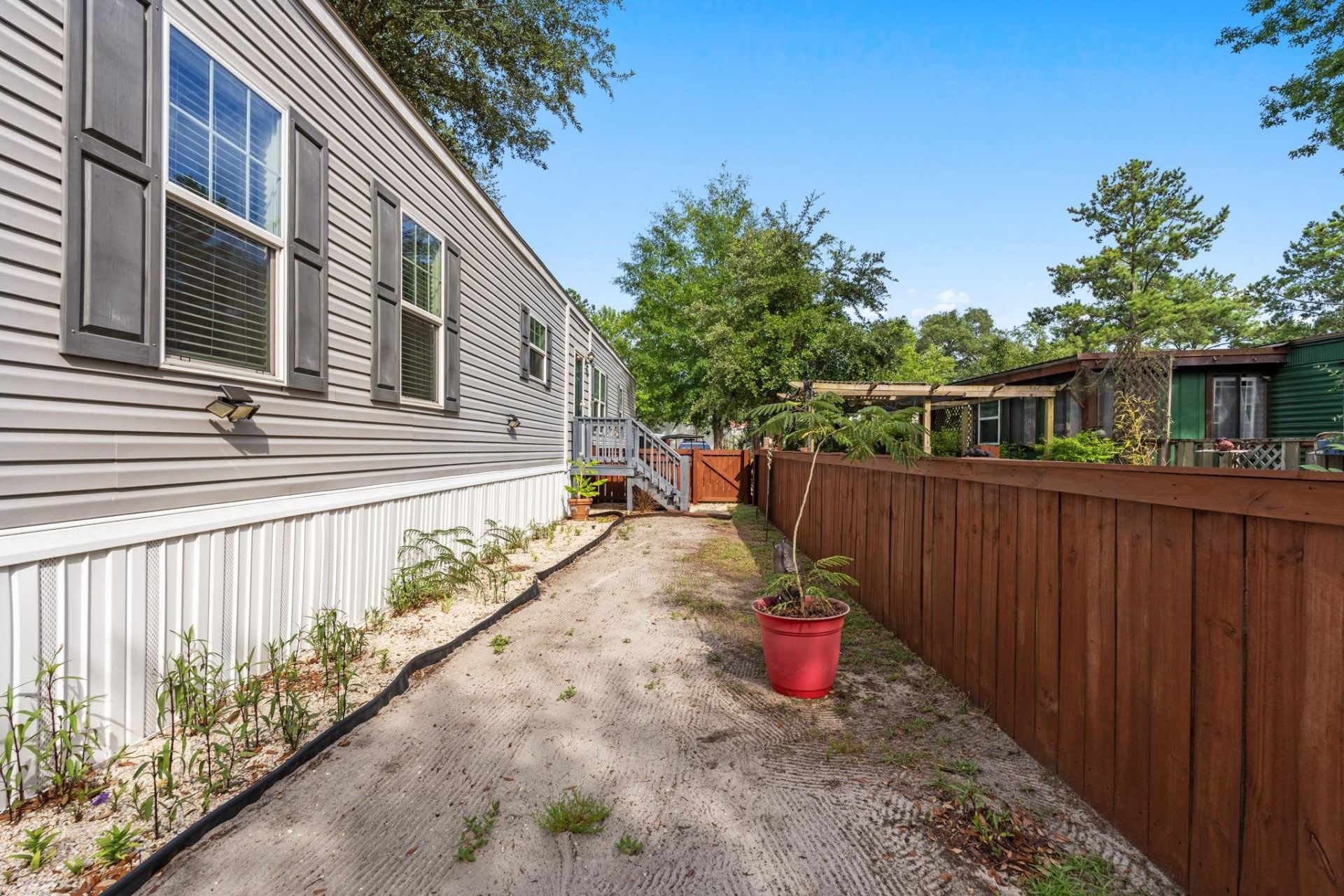 144 Crooked Island Circle Photo 31