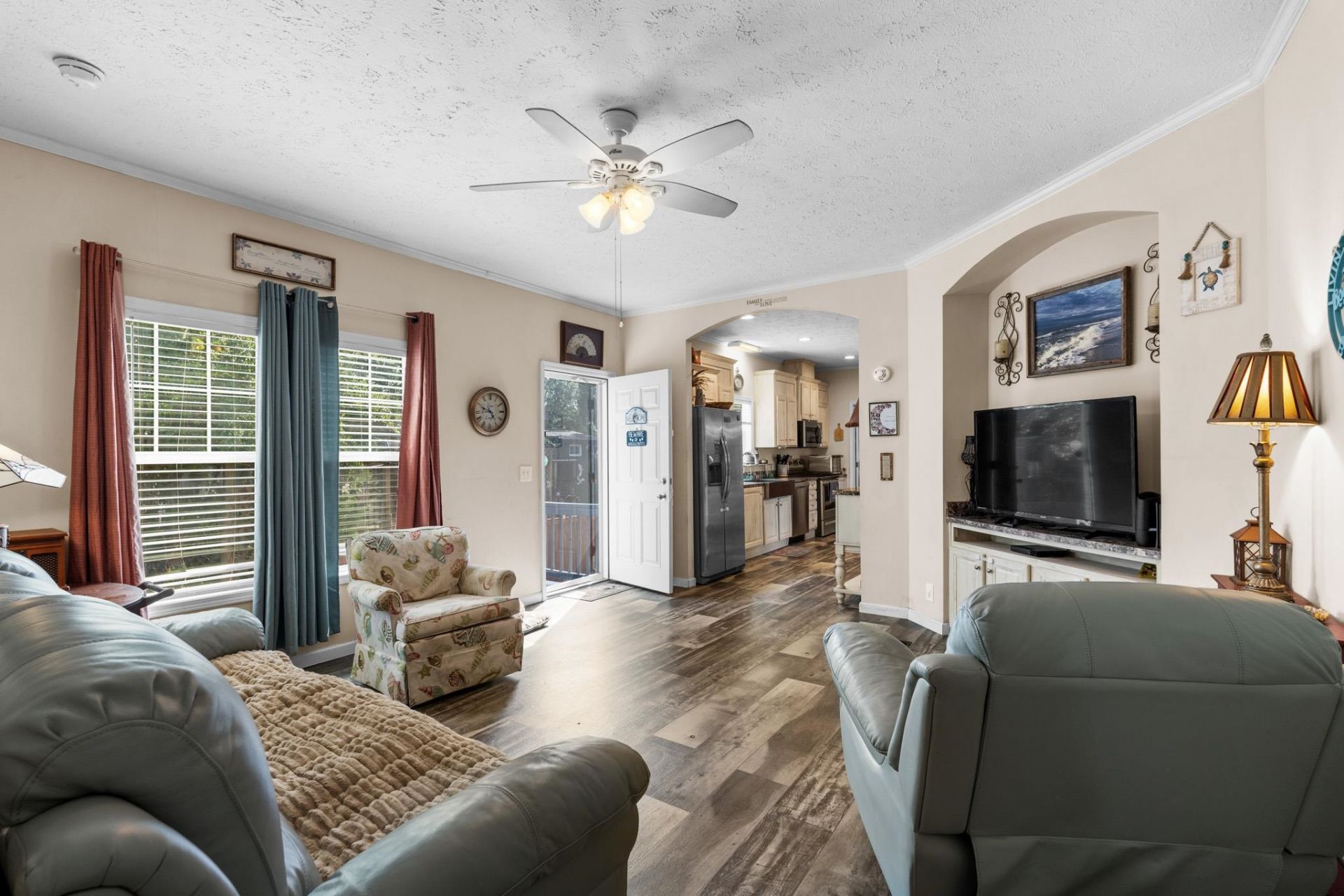 144 Crooked Island Circle Photo 4