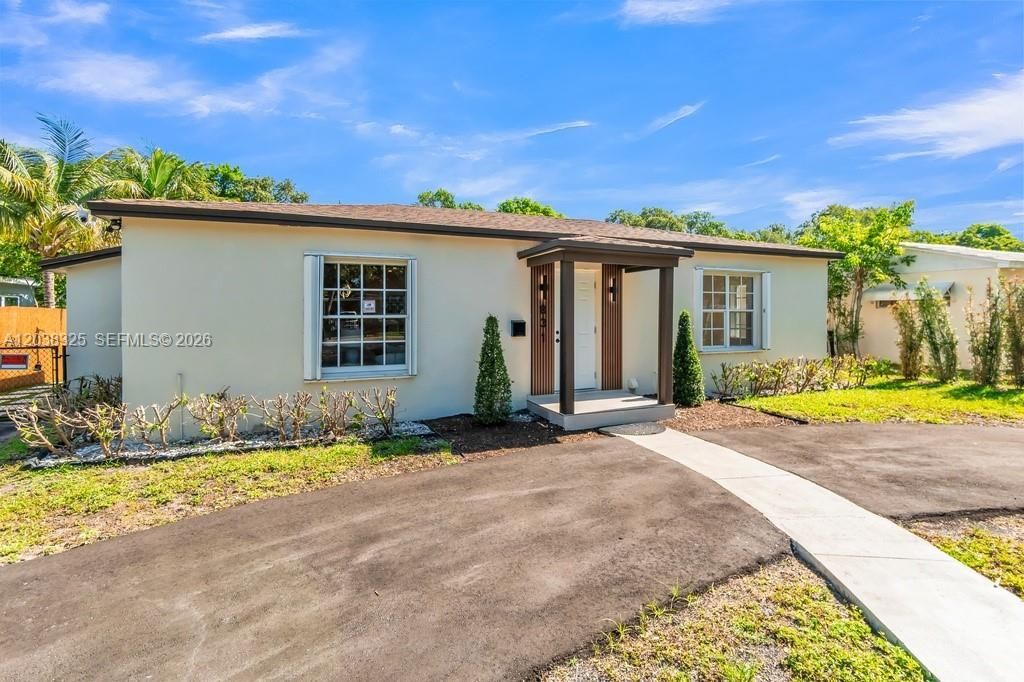 831 NE 128th St , North Miami, FL 33161 Photo