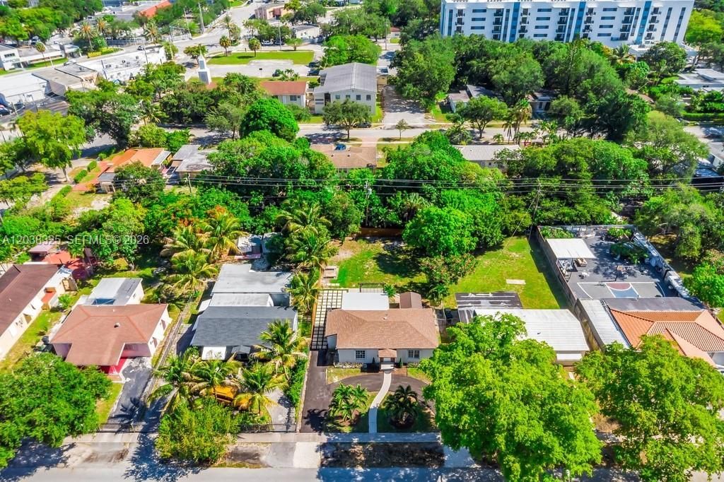 831 NE 128th St , North Miami, FL 33161 Photo