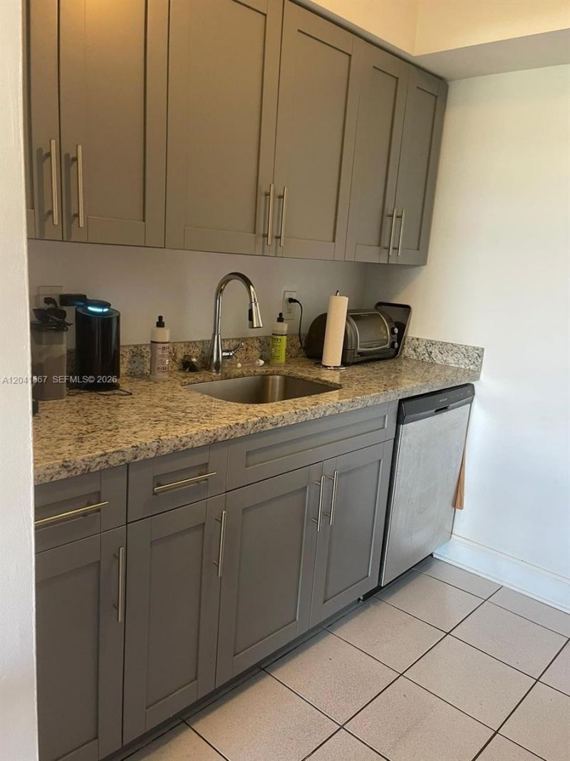 130 Mendoza Ave , Unit 33, Coral Gables, FL 33134 Photo