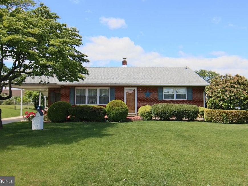 109 Carolyn Street, Harrisburg, PA 17112 Main Photo