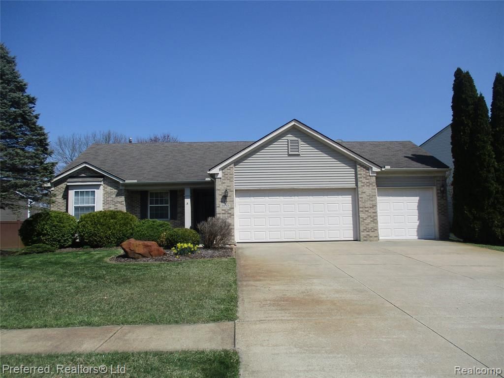 9153 Lakewood Drive, Northfield Township, MI 48189 Main Photo