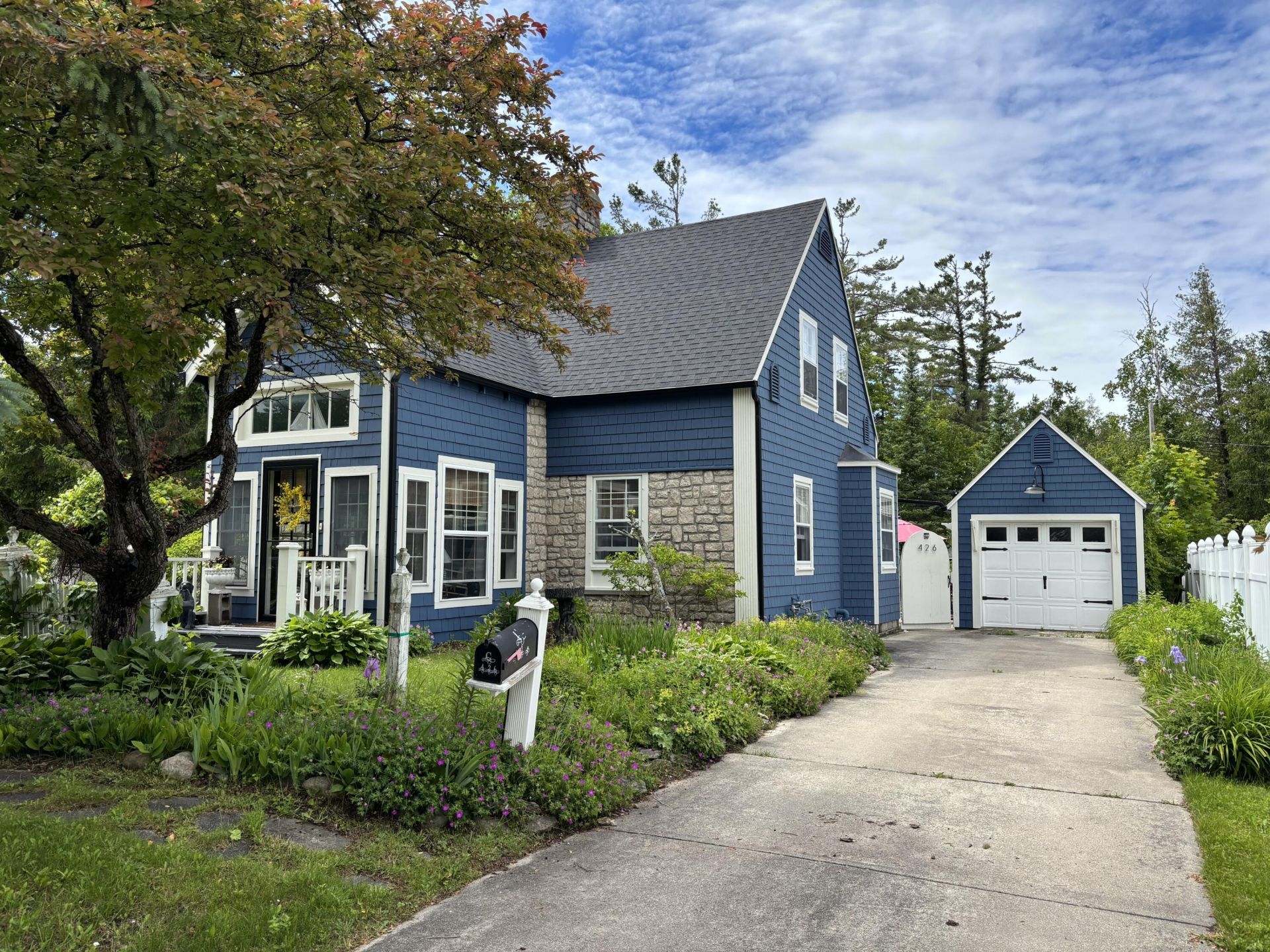 426 W Ontario Street, Rogers City, MI 49779 Main Photo