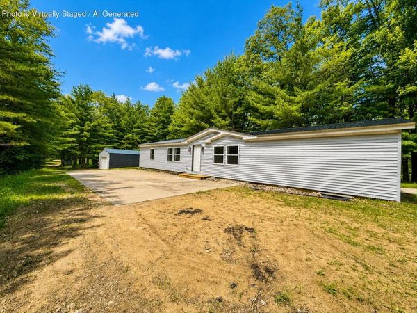600 N Clear Lake Road, West Branch, MI 48661