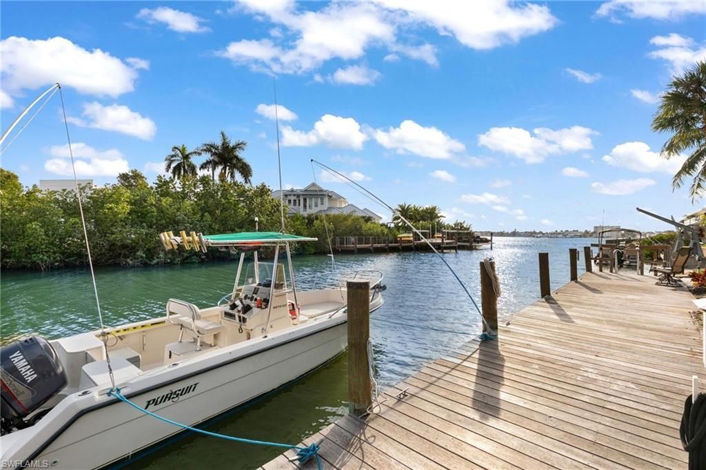 1360 Chesapeake Ave , Unit 1372, Naples, FL 34102 Photo