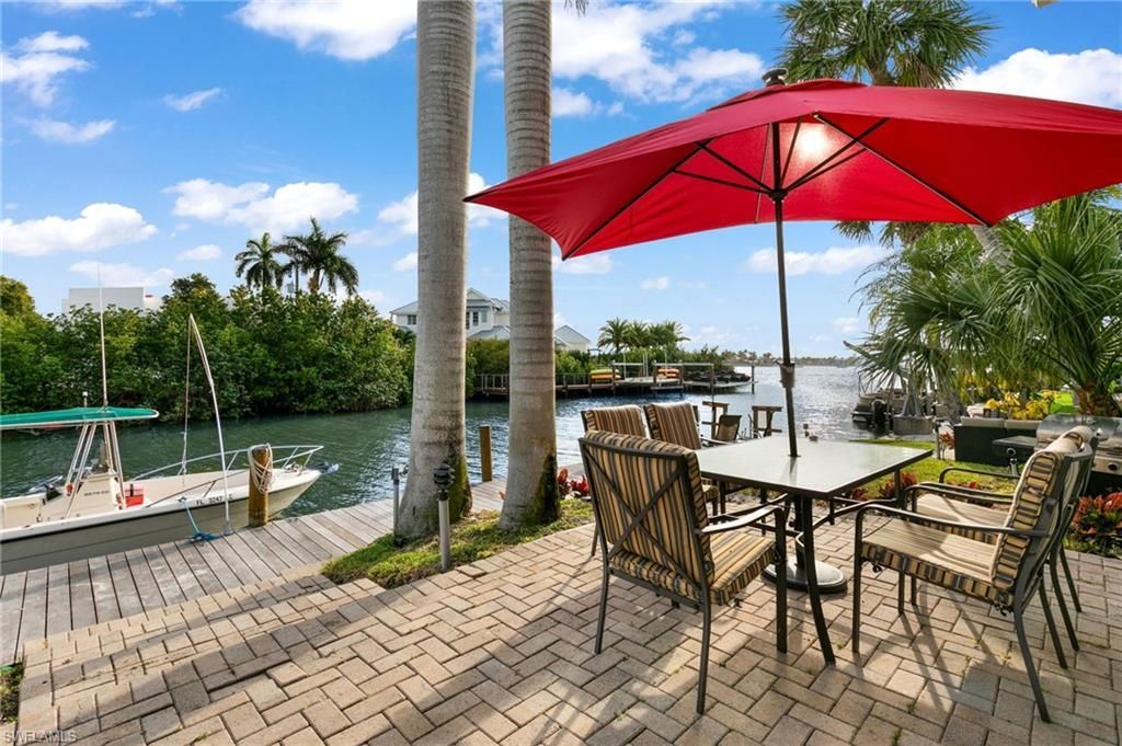 1360 Chesapeake Ave , Unit 1372, Naples, FL 34102 Photo