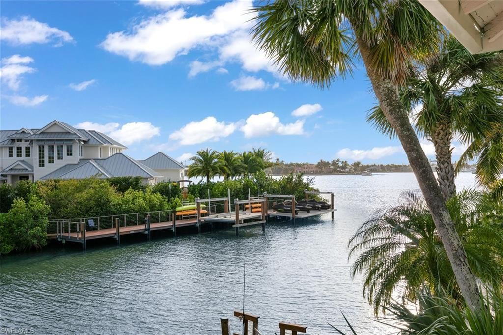 1360 Chesapeake Ave , Unit 1372, Naples, FL 34102 Photo