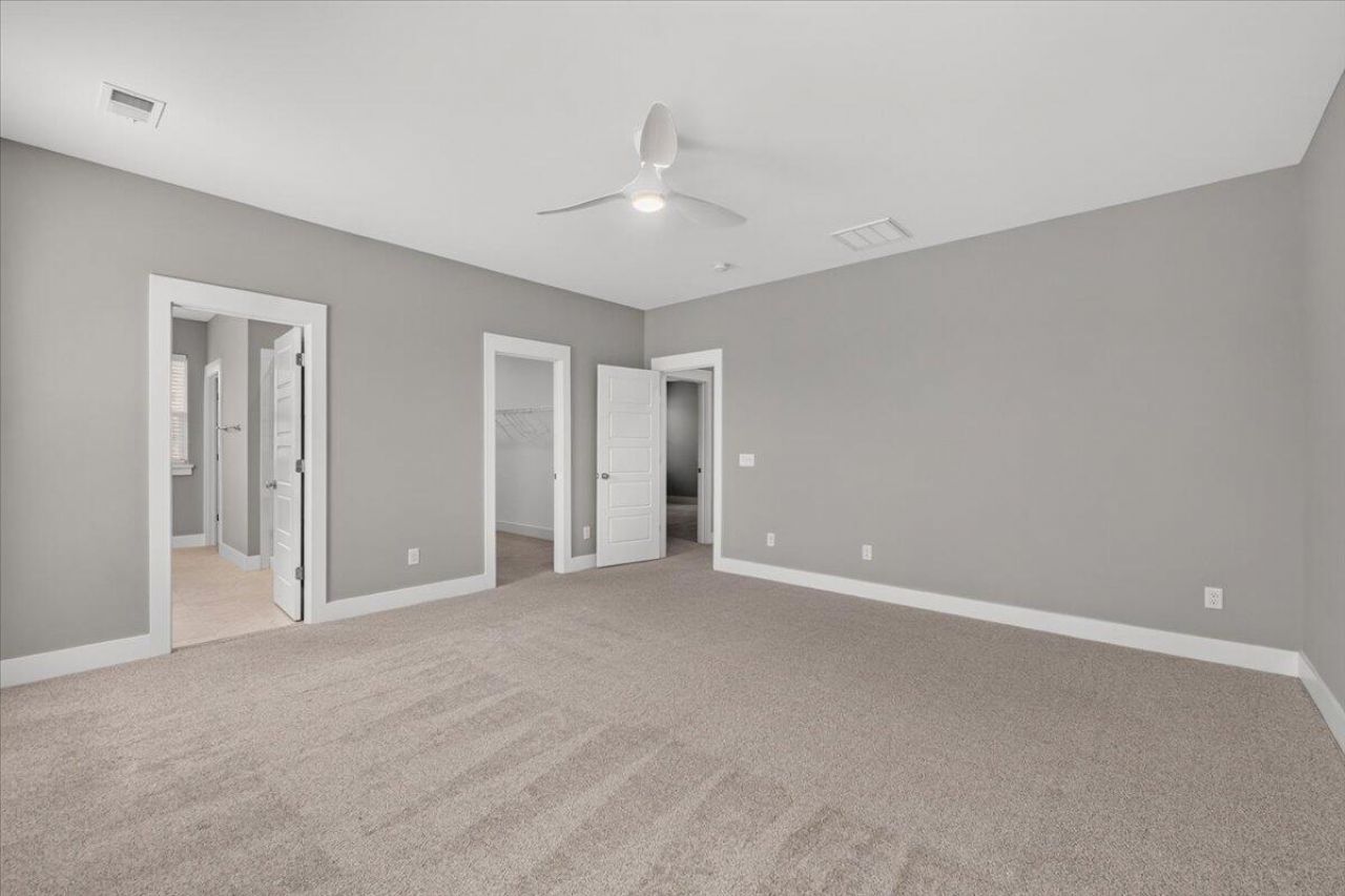 106 True Blue Loop Photo 17