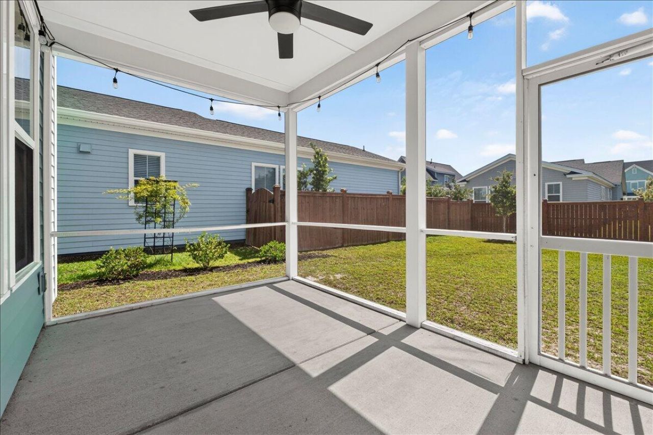 106 True Blue Loop Photo 28