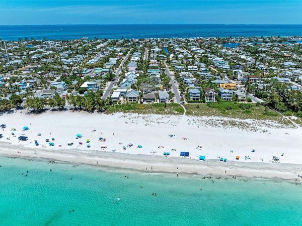 102 PALMETTO AVENUE, ANNA MARIA, FL 34216