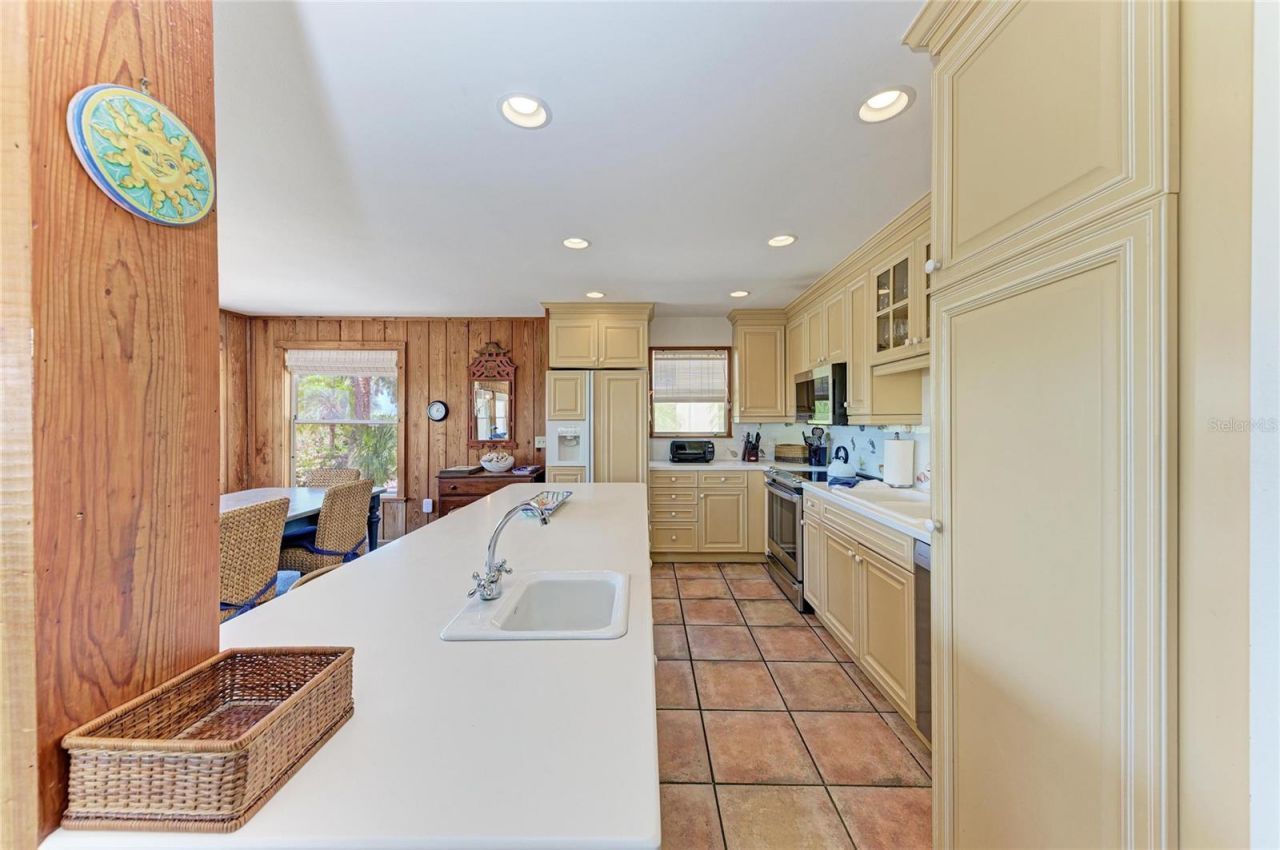 102 Palmetto Avenue, Anna Maria, FL 34216 Photo