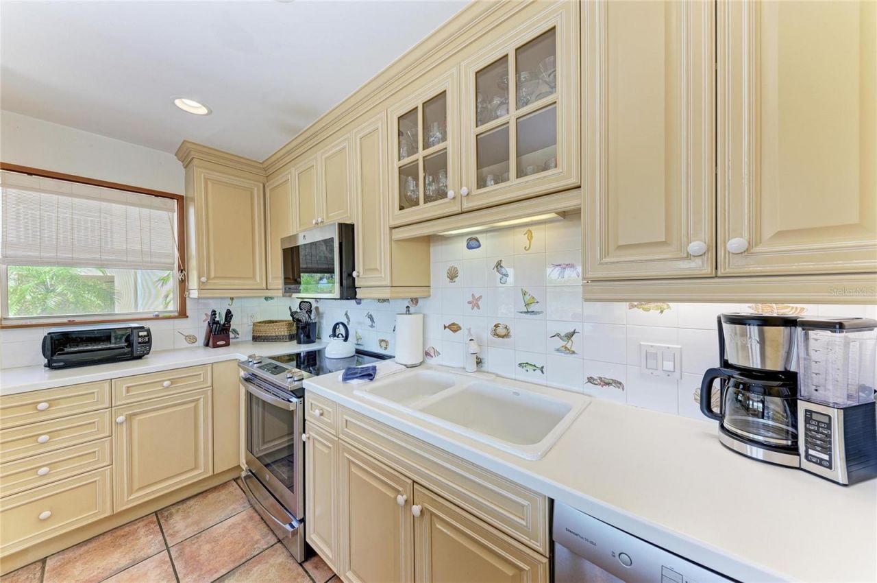 102 Palmetto Avenue, Anna Maria, FL 34216 Photo