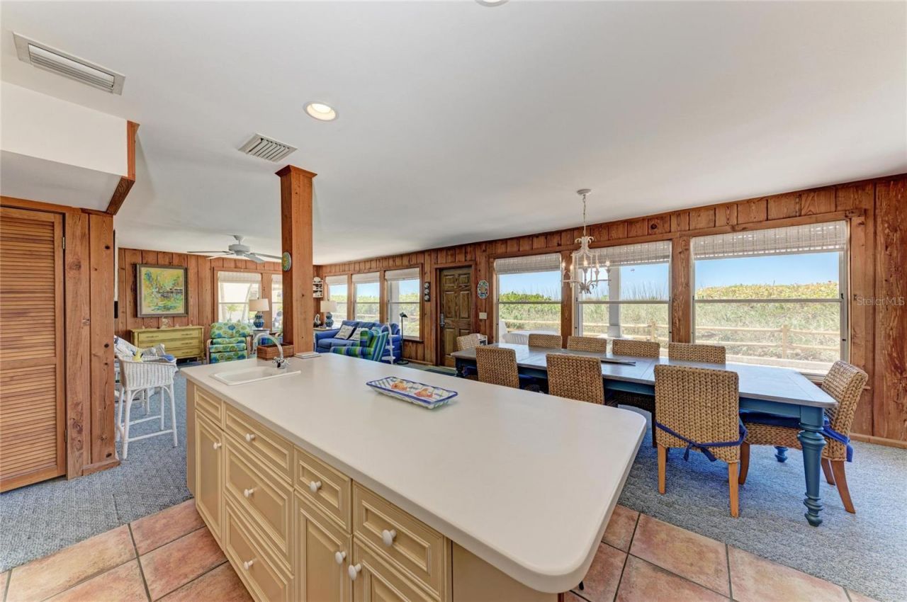 102 Palmetto Avenue, Anna Maria, FL 34216 Photo
