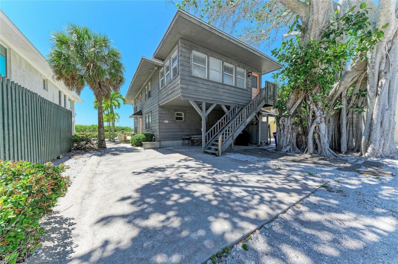 102 Palmetto Avenue, Anna Maria, FL 34216 Photo