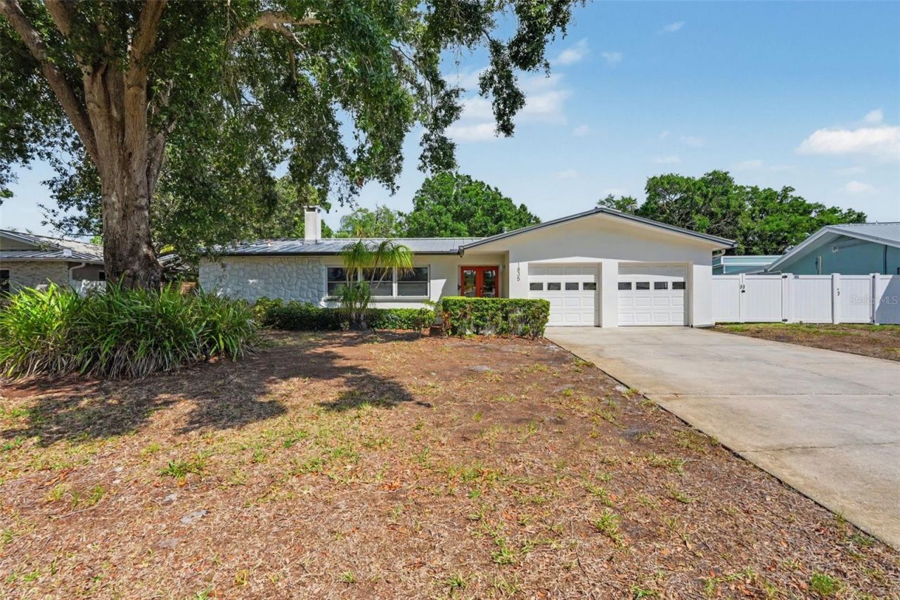 1835 Dormieone Road N, Saint Petersburg, FL 33710 Main Photo