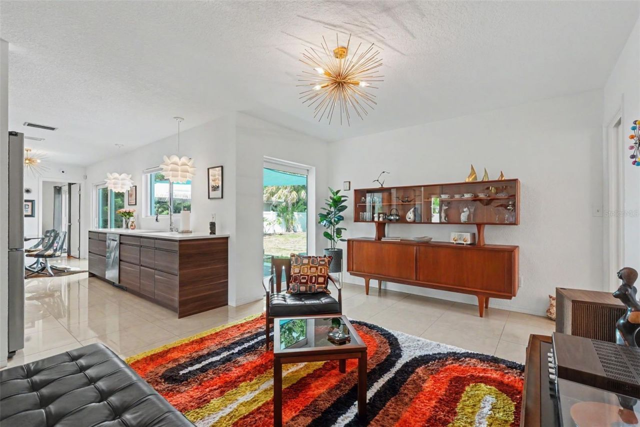 1835 Dormieone Road N, Saint Petersburg, FL 33710 Photo