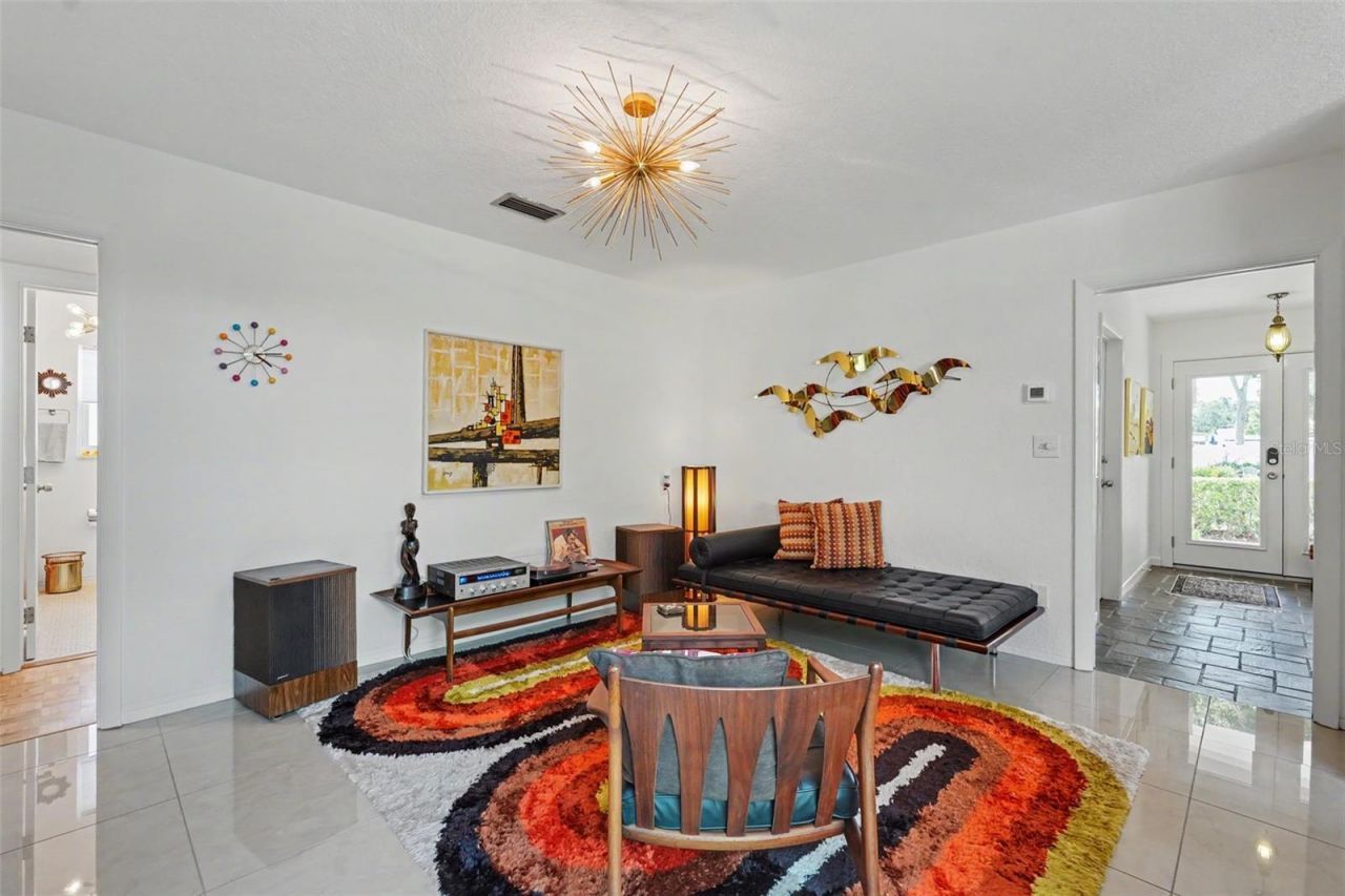 1835 Dormieone Road N, Saint Petersburg, FL 33710 Photo