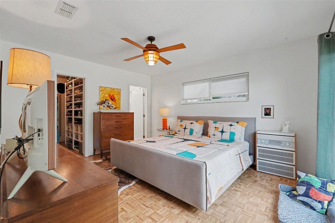 1835 Dormieone Road N, Saint Petersburg, FL 33710 Photo
