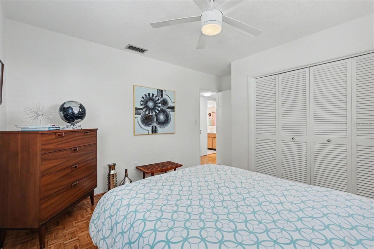 1835 Dormieone Road N, Saint Petersburg, FL 33710 Photo