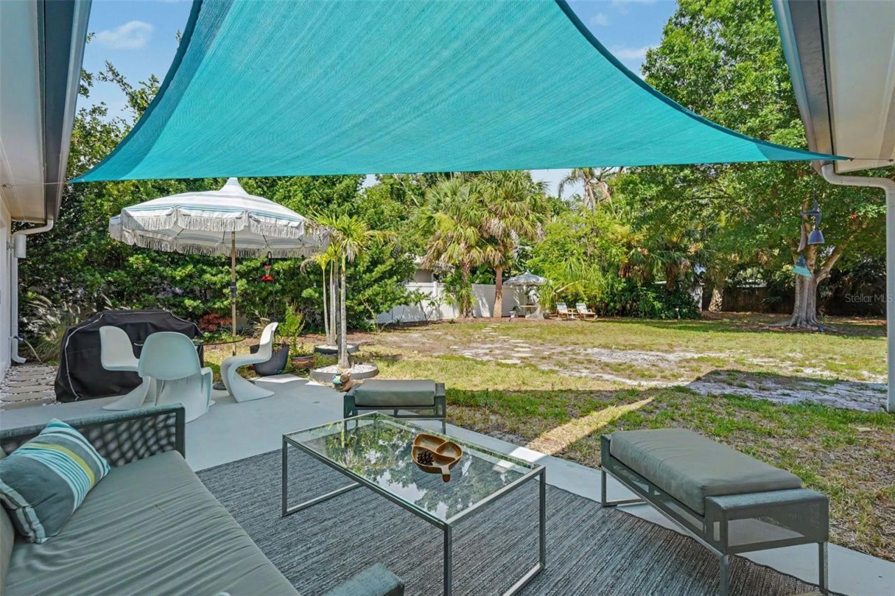 1835 Dormieone Road N, Saint Petersburg, FL 33710 Photo