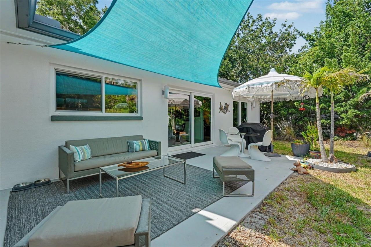 1835 Dormieone Road N, Saint Petersburg, FL 33710 Photo