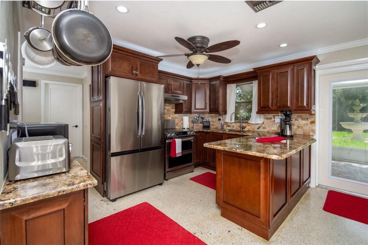 995 Emerson Drive, Dunedin, FL 34698 Photo