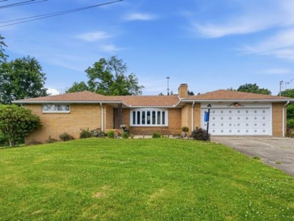 4082 Lott Court, Murrysville, PA 15668