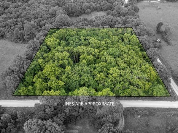 1705 Pawnee Road, Pomona, KS 66076