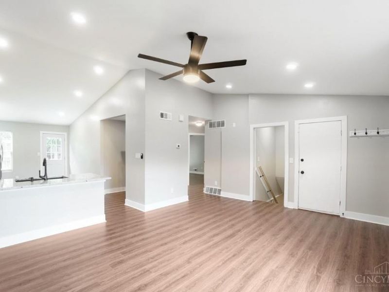 9575 Deer Track Road, West Chester, OH 45069 Photo 9