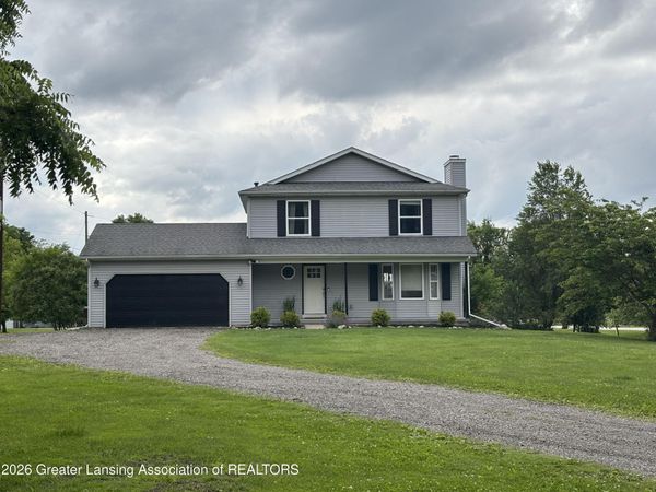 8585 N Gregory Road, Fowlerville, MI 48836