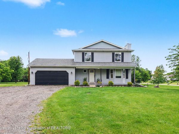 8585 N Gregory Road, Fowlerville, MI 48836