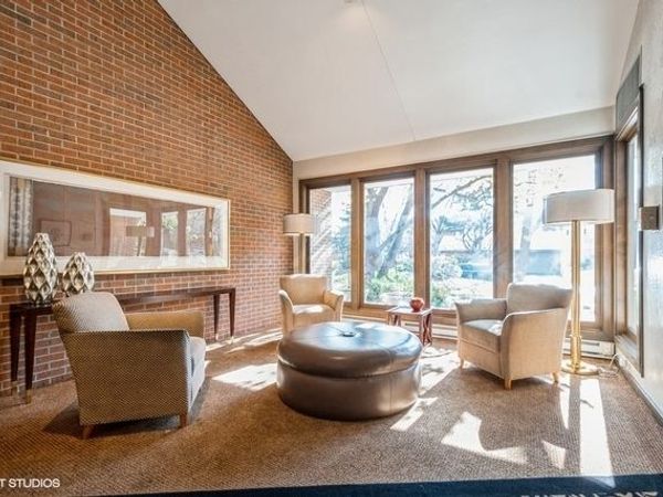 22 Park Lane , Unit 111, Park Ridge, IL 60068