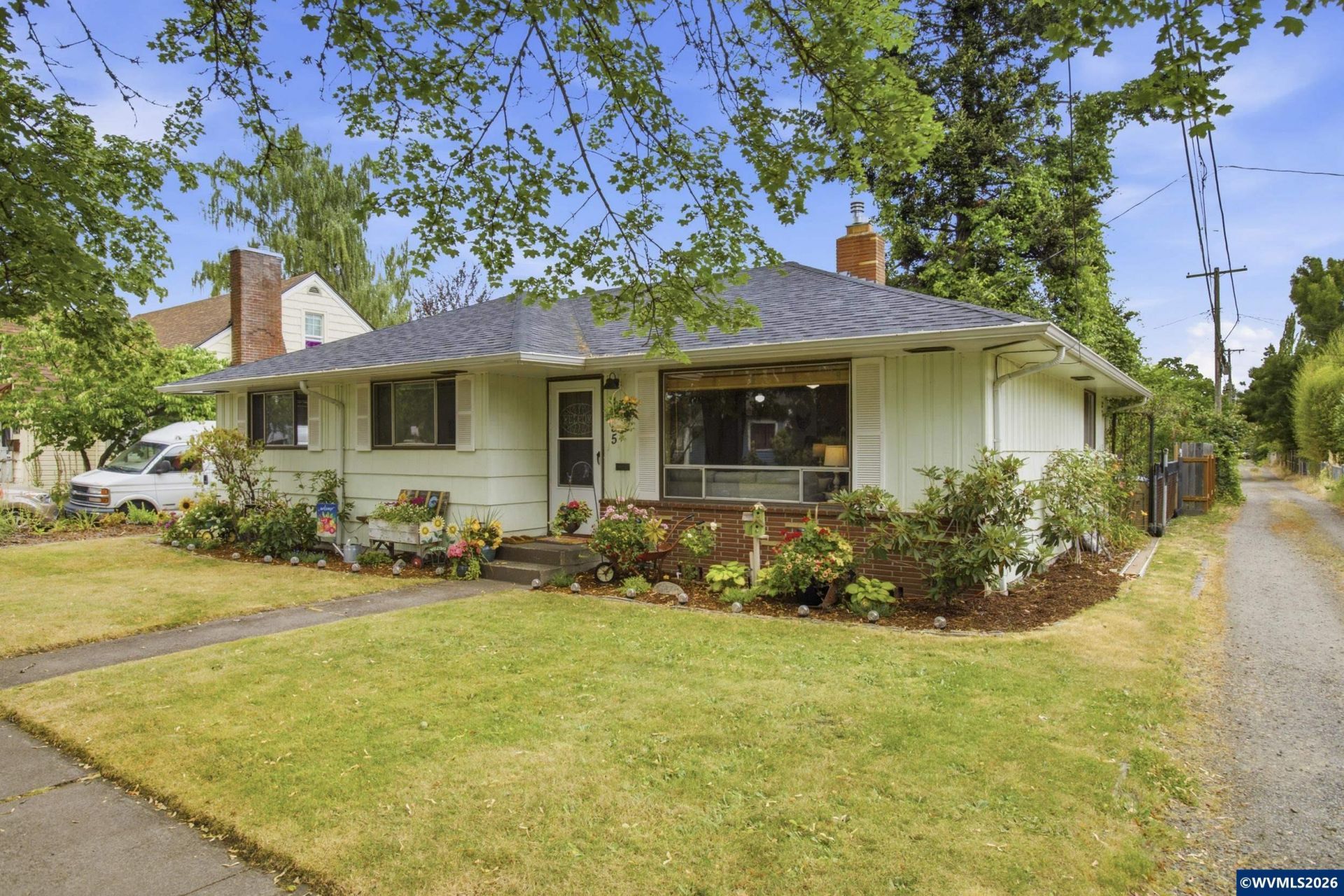 1755 Madison St Ne, Salem, OR 97301 Main Photo