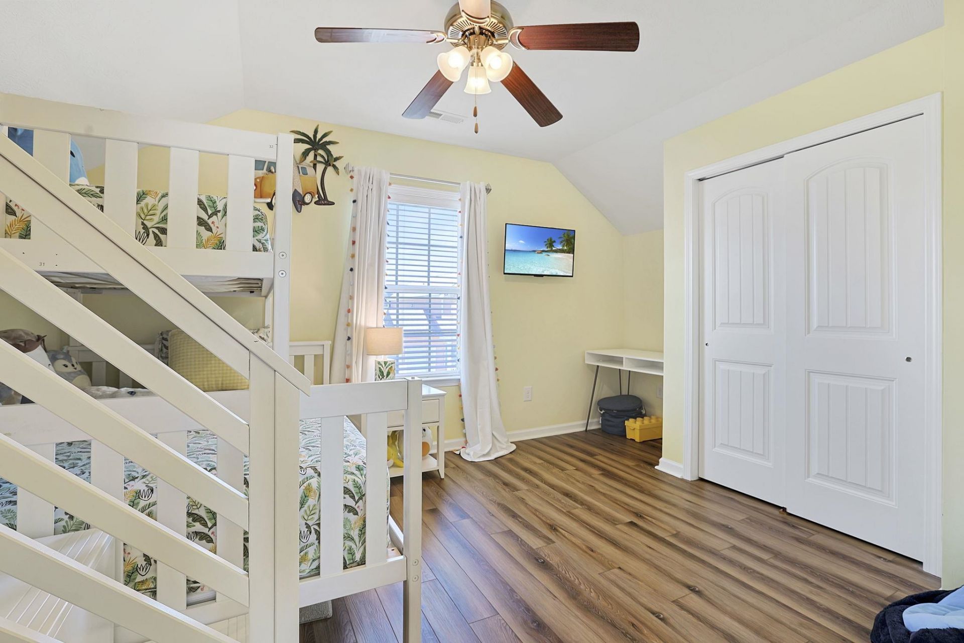 629 Wave Rider Ln. Photo 15