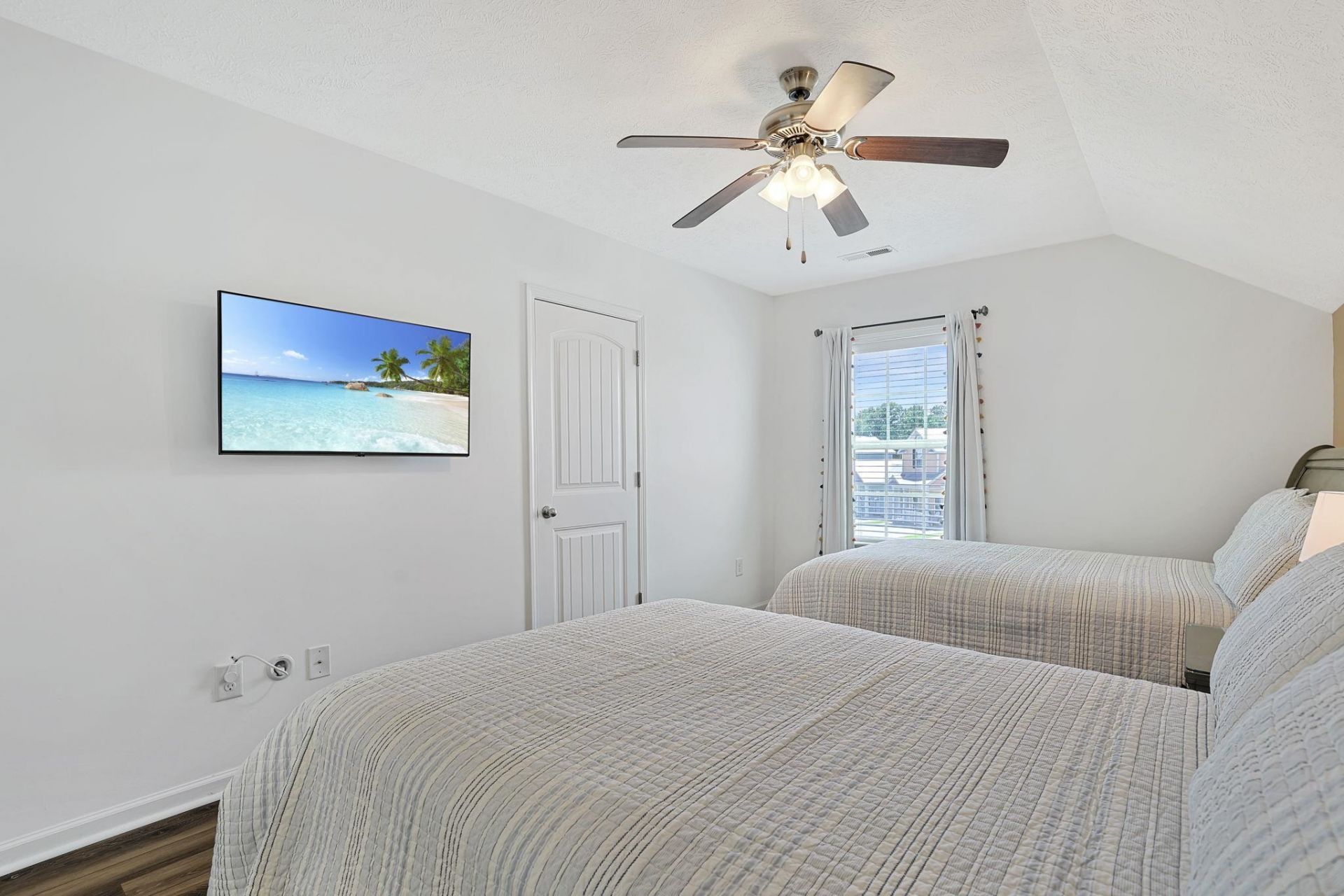 629 Wave Rider Ln. Photo 20