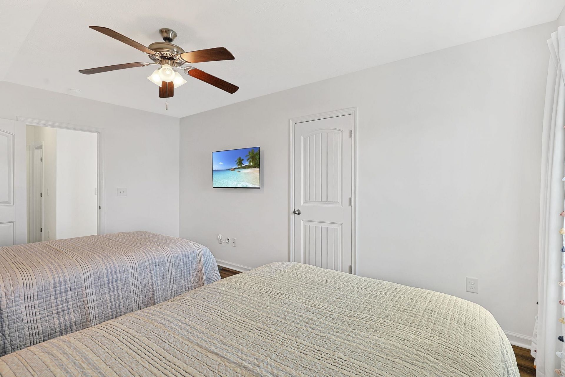 629 Wave Rider Ln. Photo 21