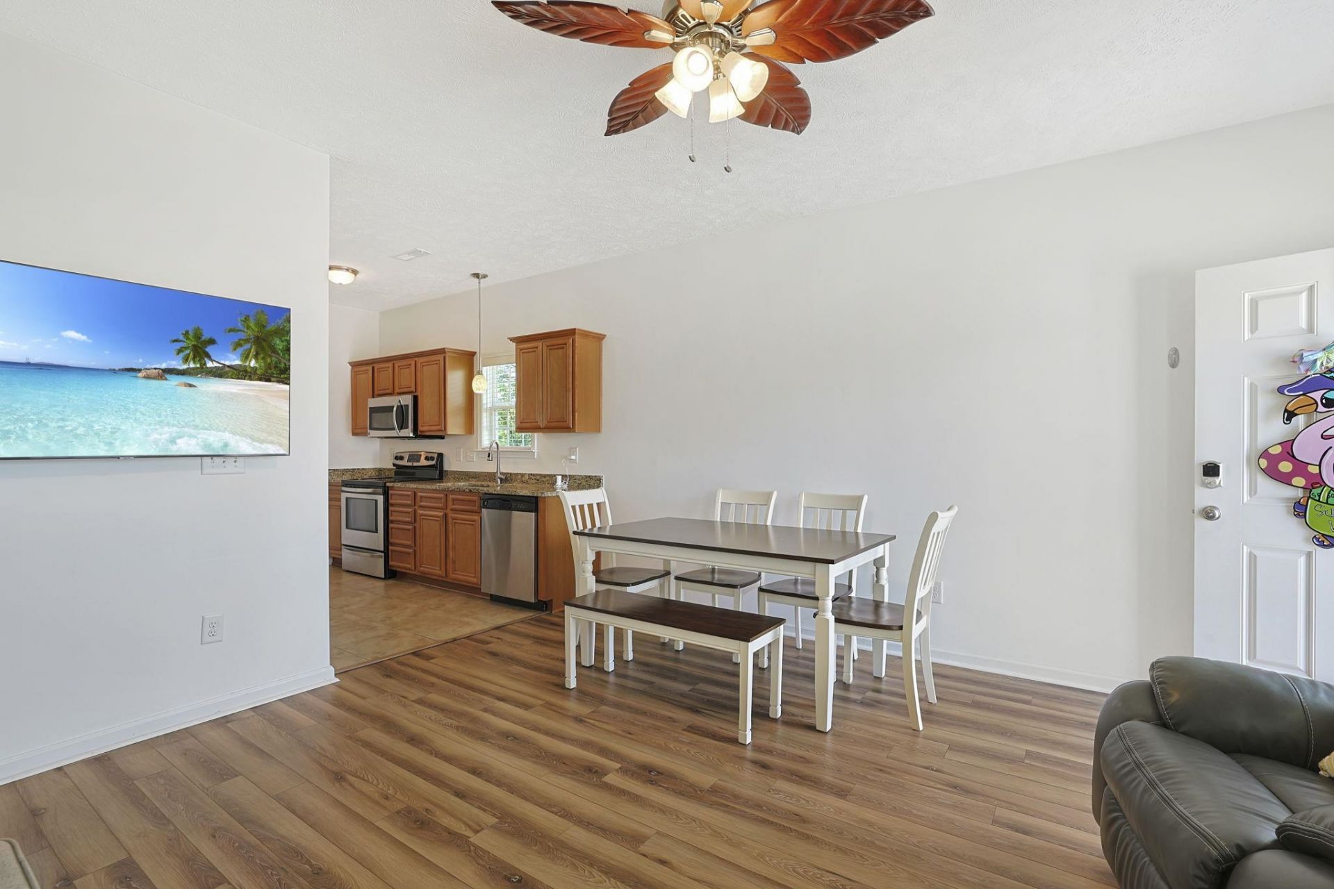 629 Wave Rider Ln. Photo 5