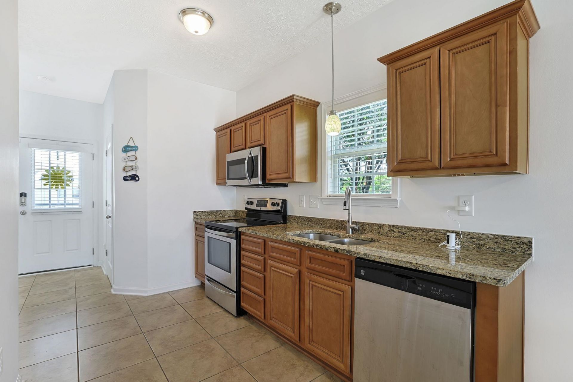 629 Wave Rider Ln. Photo 6