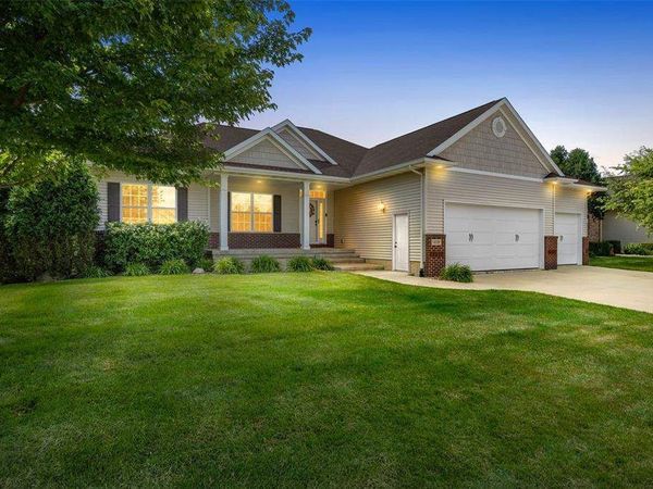 4330 Flagstick Dr, Marion, IA 52302