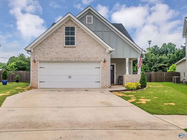 1038 Highgrove Heights NW, Harvest, AL 35749