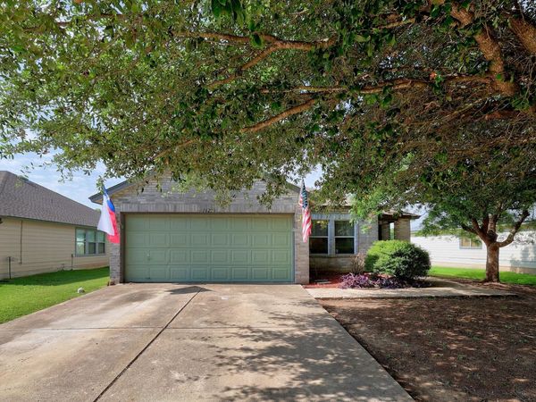 1621 Apollo CIR, Round Rock, TX 78664