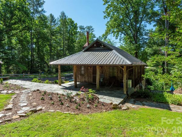 1760 & 1768 Linville Avenue, Morganton, NC 28655